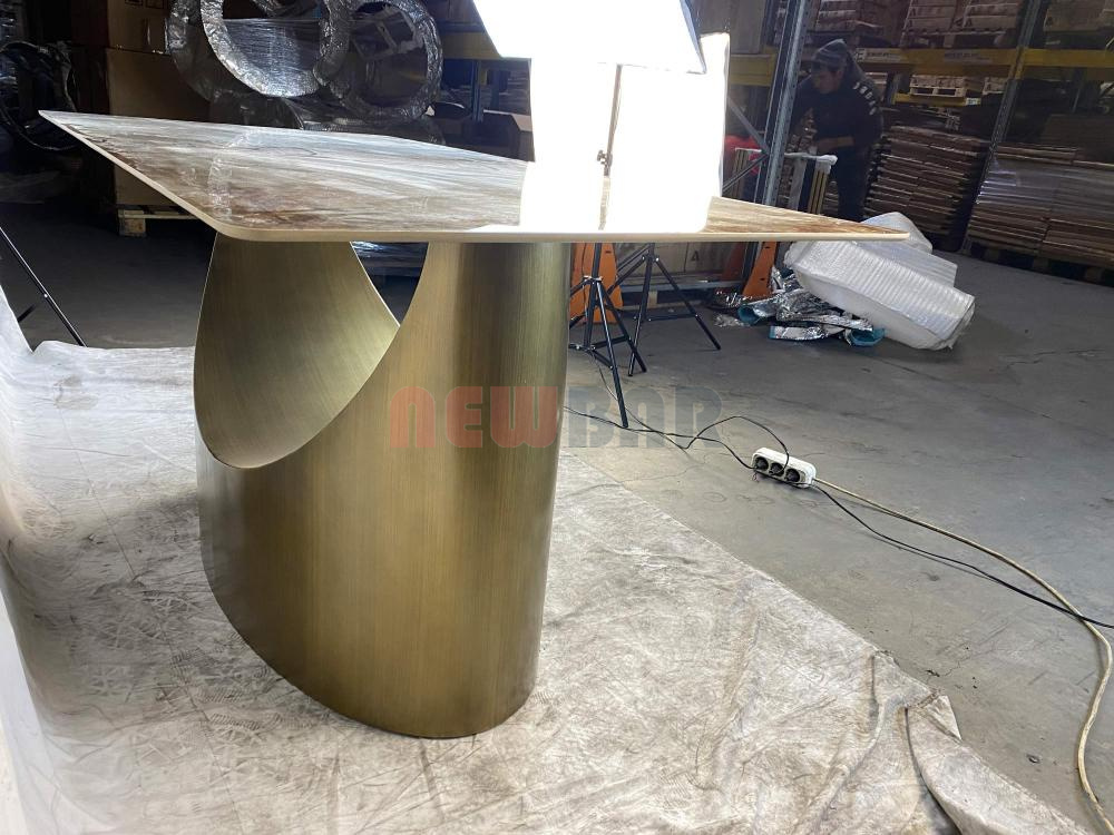 Подстолье 2129